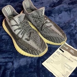 Adidas Yeezy Boost 350 V2 Carbon